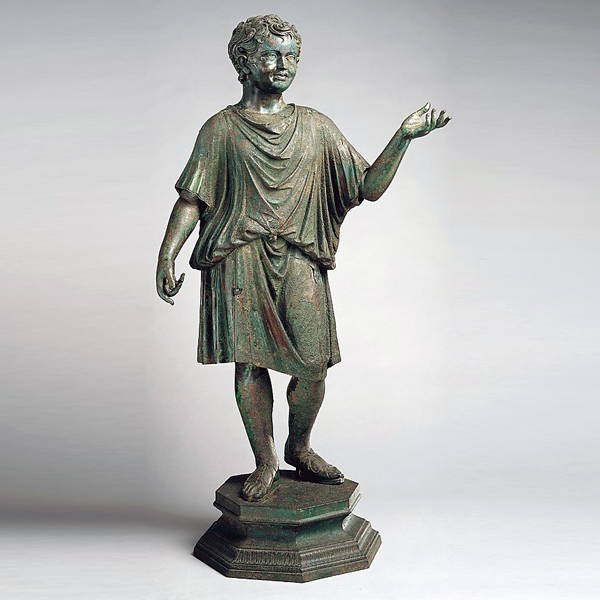 bronze statue of camillus at met nyc